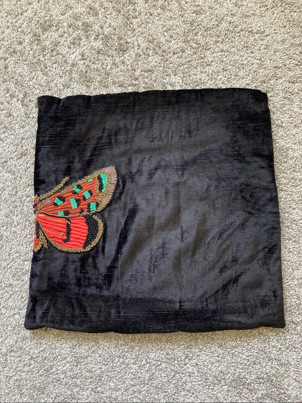 2 Anthropologie Velvet Beaded Butterfly Isadora Pillow Cases Shams Square 18x18 - Picture 4 of 15
